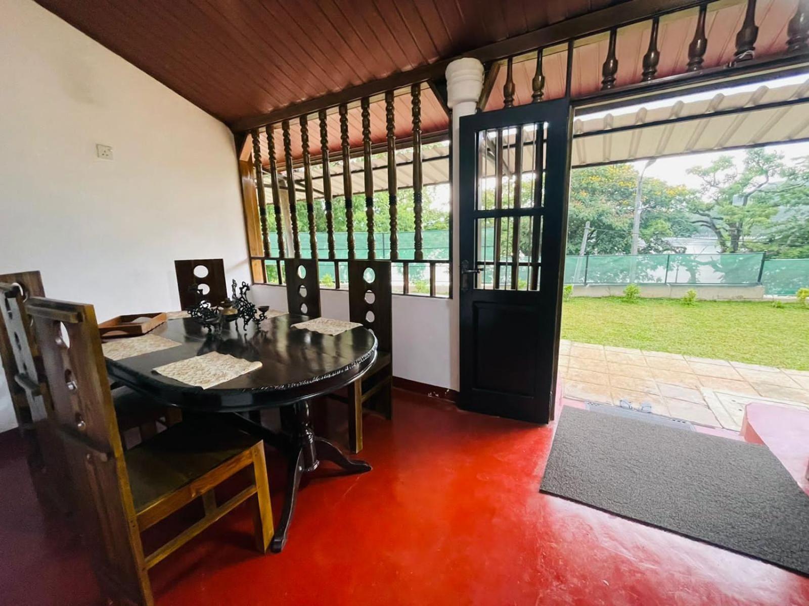 Lake Classical Guest House Канди Екстериор снимка