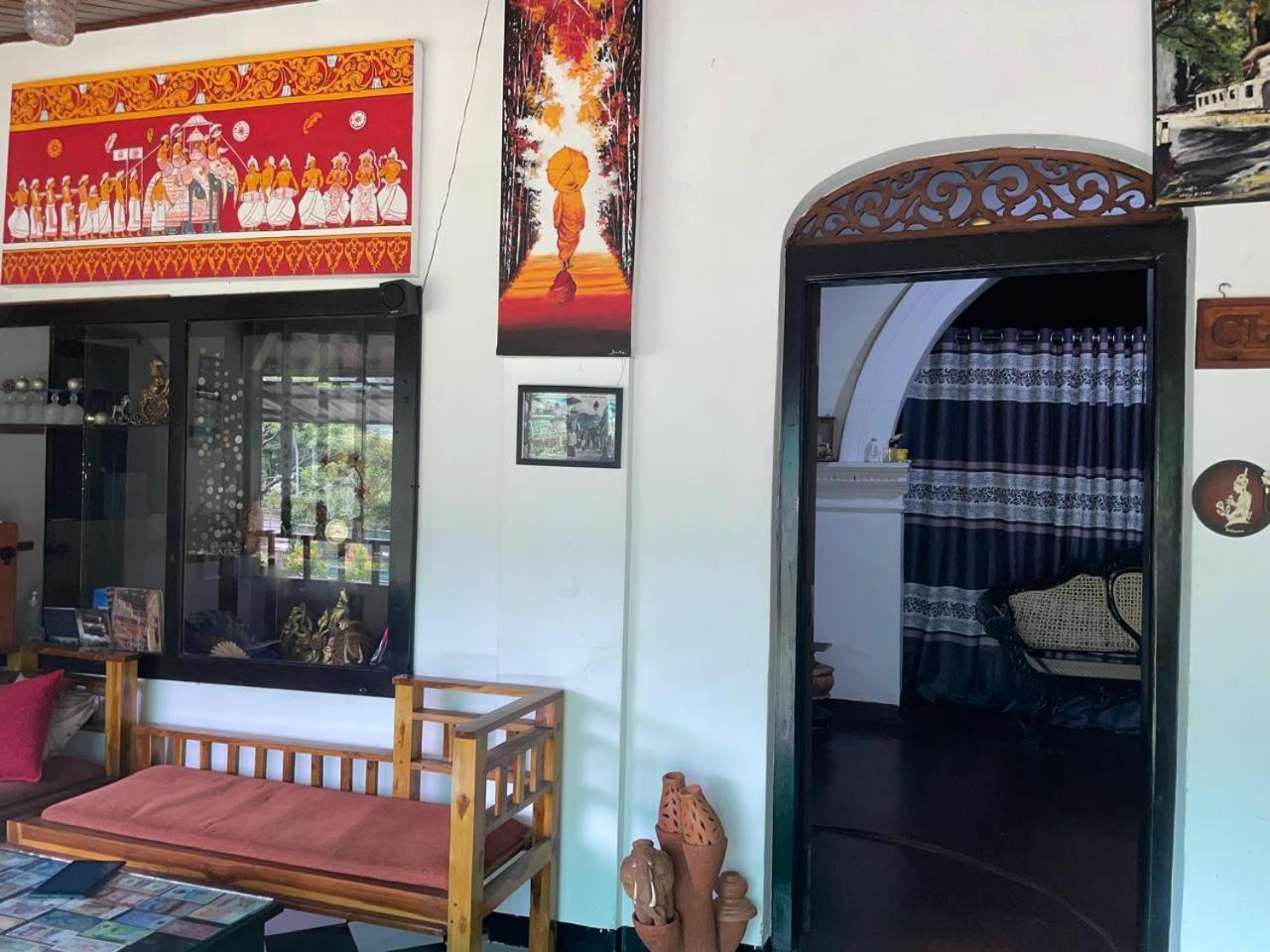 Lake Classical Guest House Канди Екстериор снимка
